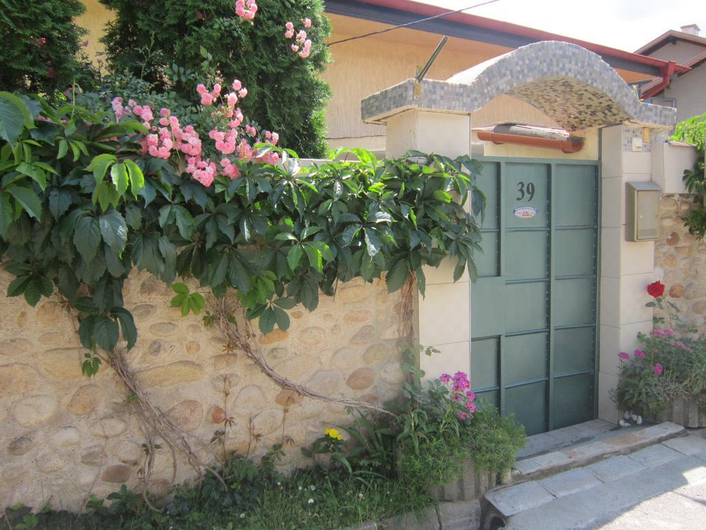 Guest House בנקיה מראה חיצוני תמונה
